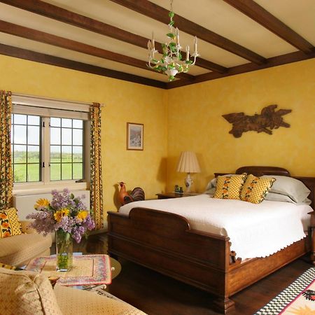 L'Auberge Provencale Inn & Restaurant Boyce Room photo