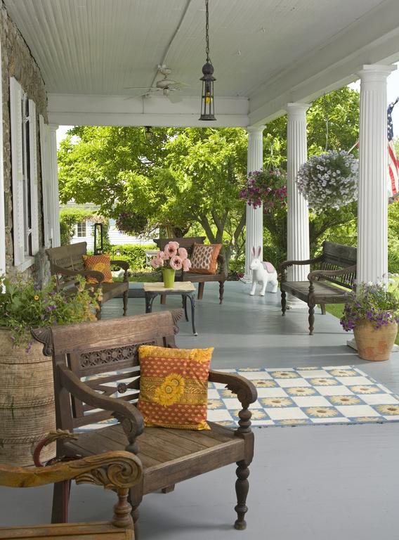 L'Auberge Provencale Inn & Restaurant Boyce Exterior photo